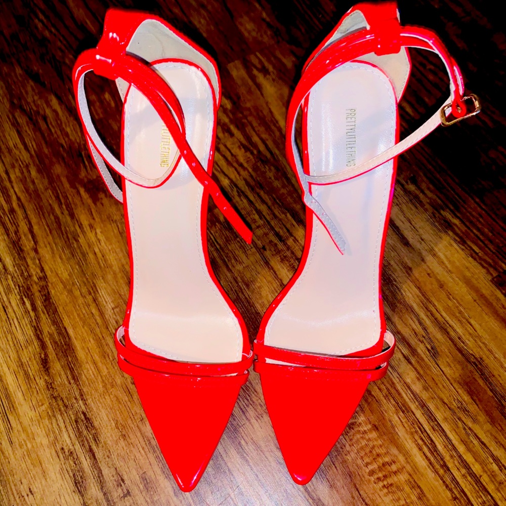 Red pointy toe strappy heels 6.5